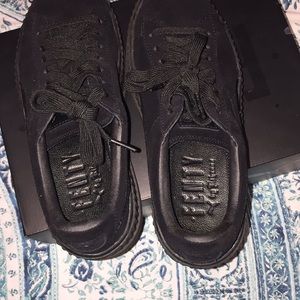 Fenty black creepers